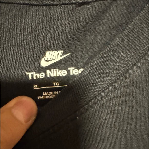 Kids Nike t shirt size XL - Picture 3 of 4